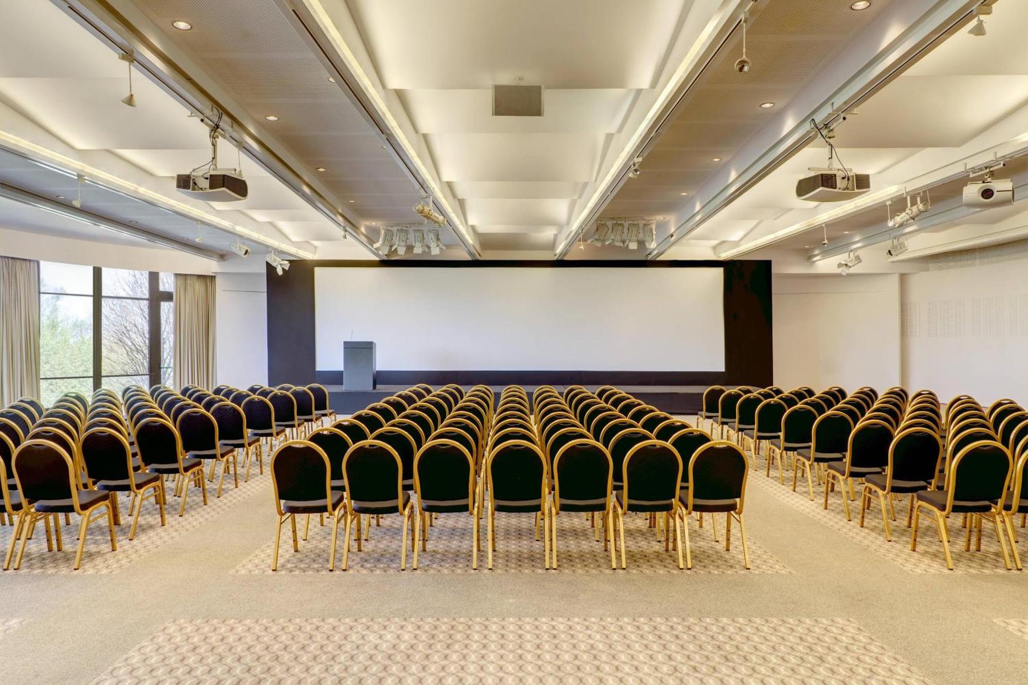 Sheraton Colonia Golf & Spa Resort Colonia del Sacramento Dış mekan fotoğraf The main conference room