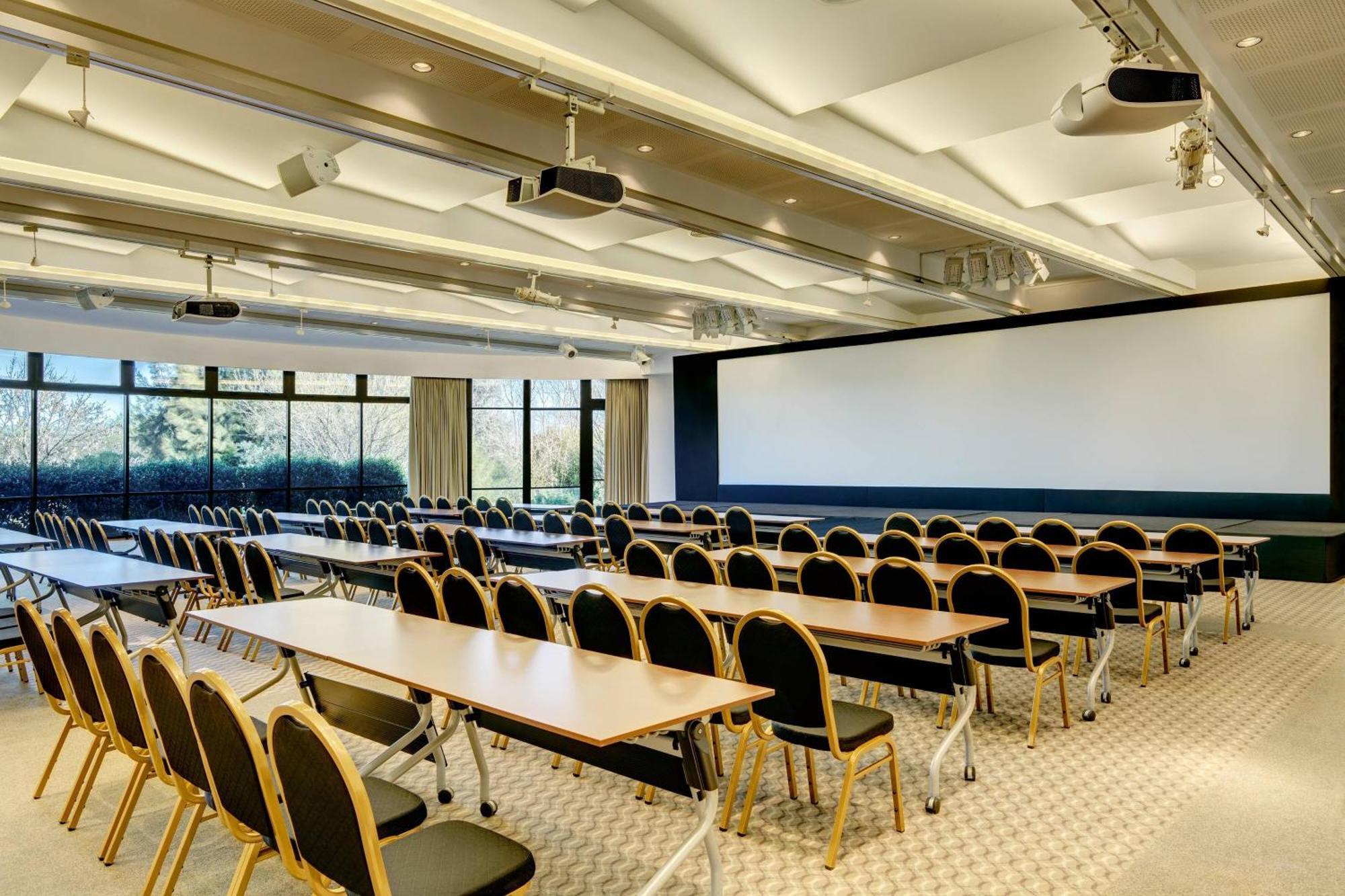Sheraton Colonia Golf & Spa Resort Colonia del Sacramento Dış mekan fotoğraf Conference room