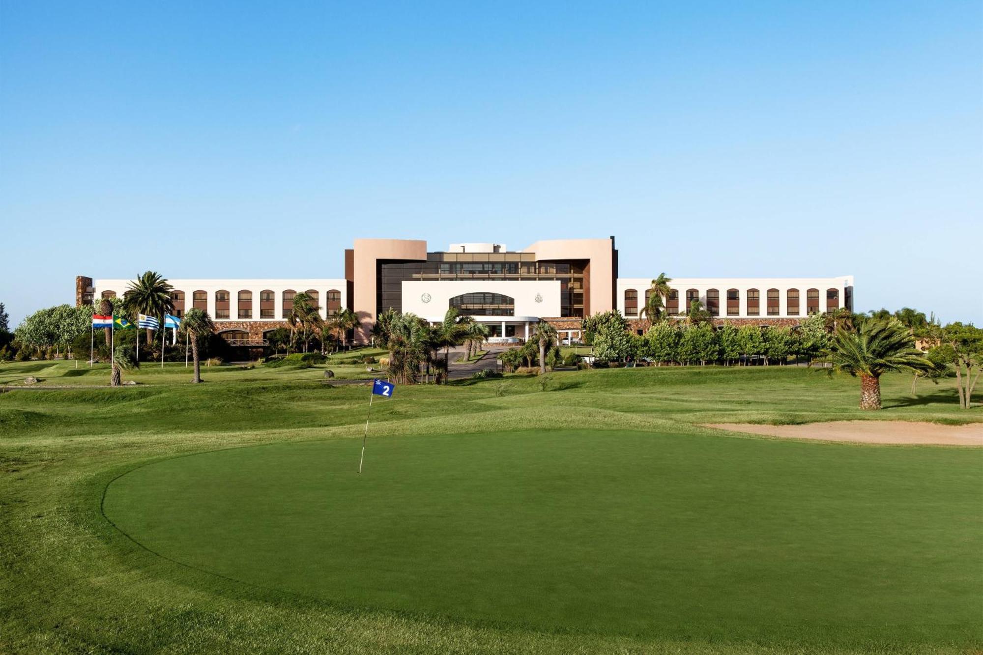 Sheraton Colonia Golf & Spa Resort Colonia del Sacramento Dış mekan fotoğraf University Campus
